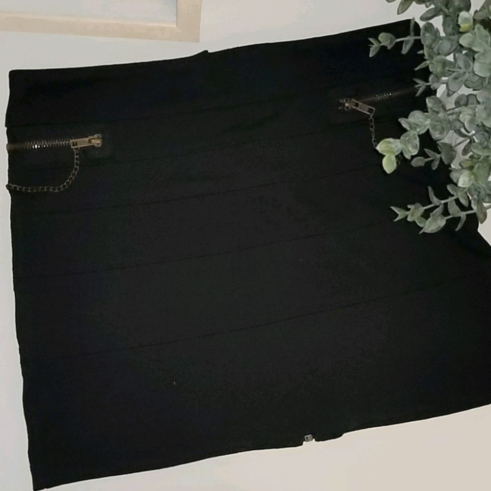 Zipper Mini Skirt
